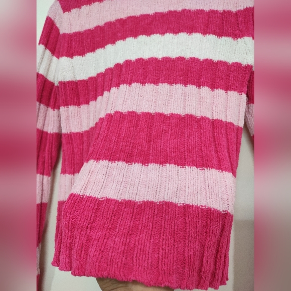Pink Cozy Top 💗 - Picture 3 of 13